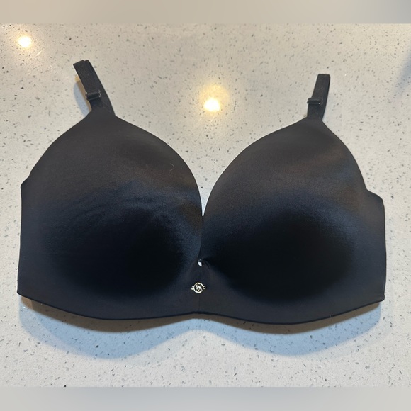 VS 34DD padded with no wire bra - Picture 7 of 10